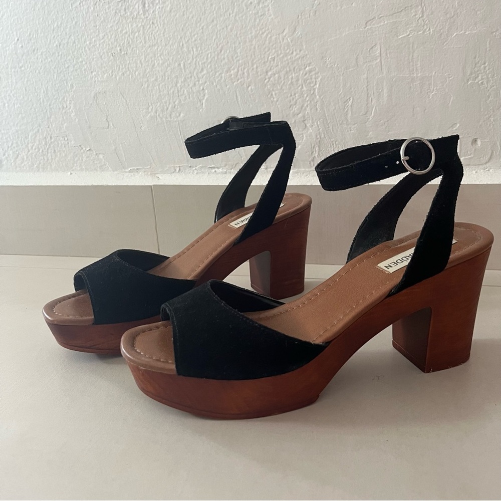 Steve Madden Sandals 🖤